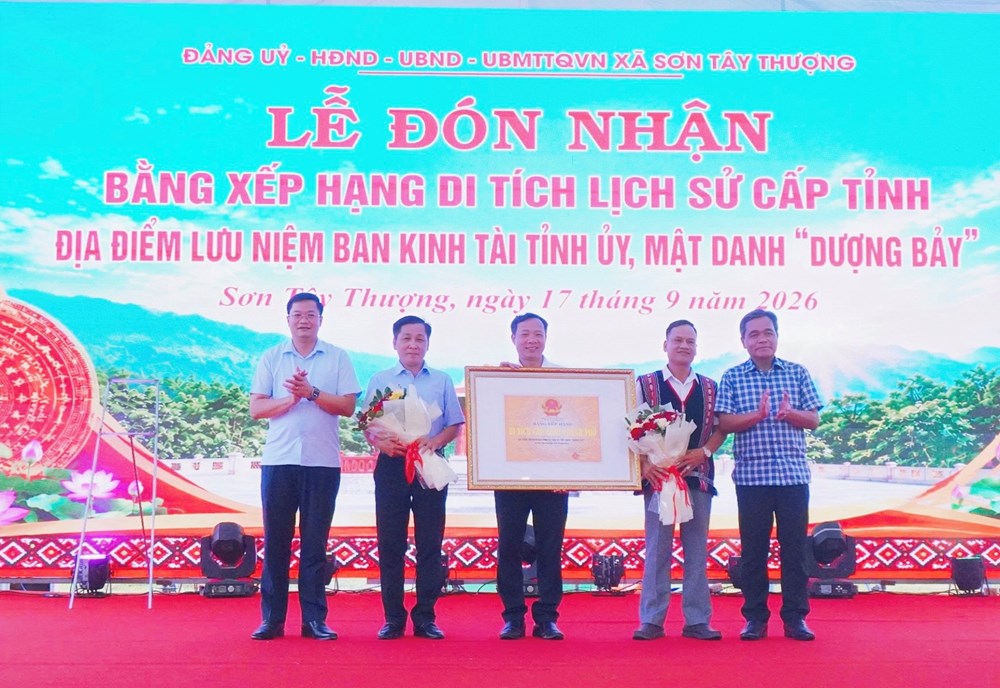 Đón nhận Bằng xếp hạng Di tích cấp tỉnh “Dượng Bảy” - ảnh 1