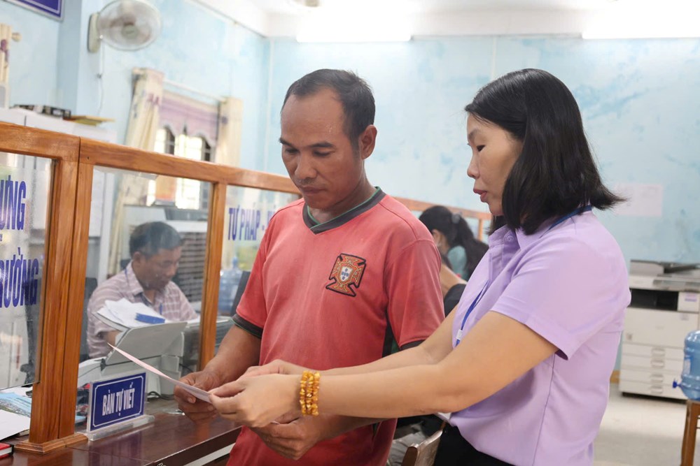 Chính quyền cơ sở chủ động gỡ vướng, rút ngắn thời gian cấp sổ đỏ - ảnh 2