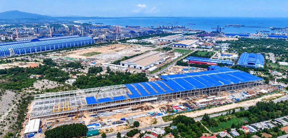 Nhà máy ray và thép đặc biệt Hòa Phát Dung Quất đạt gần 70% tiến độ - ảnh 3