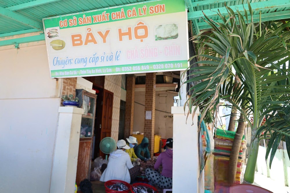 Quảng Ngãi: Nghề làm chả cá mở thêm sinh kế cho người dân Lý Sơn - ảnh 3