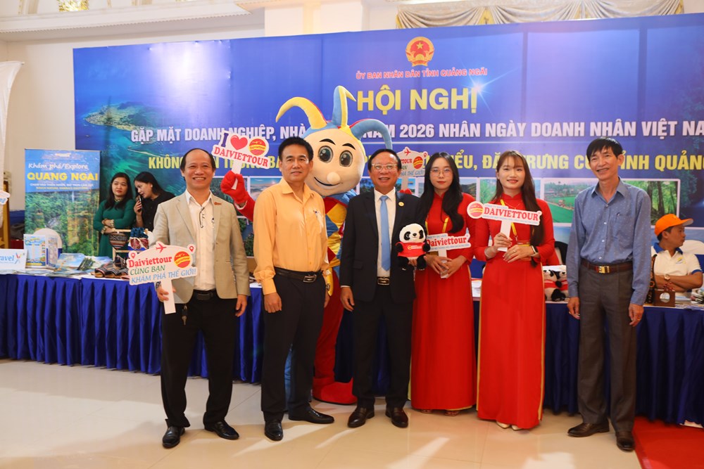 Quảng Ngãi khen thưởng doanh nghiệp tiêu biểu, cam kết tháo gỡ khó khăn - ảnh 5