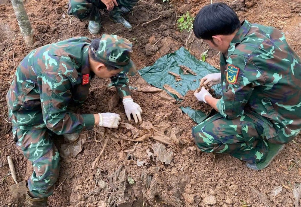 Quảng Ngãi quy tập 5 hài cốt liệt sĩ tại xã Đăk Pék - ảnh 2