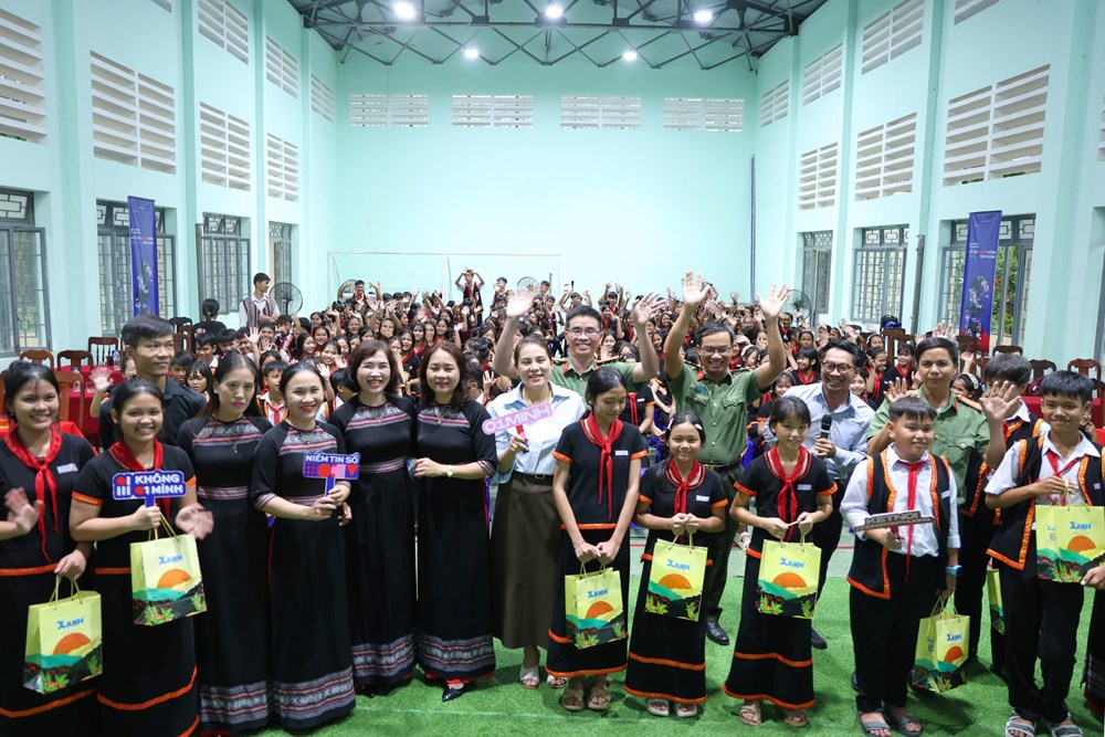 Không để học sinh đơn độc trước những cạm bẫy trên mạng - ảnh 2