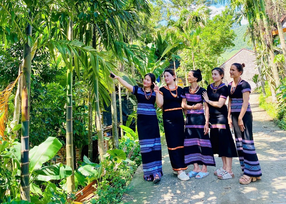 Giữ mạch nguồn dân ca Hrê - ảnh 3