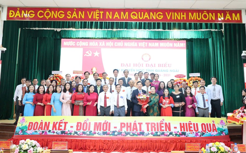 Hội Khuyến học tỉnh Quảng Ngãi đón nhận Huân chương Lao động hạng Ba - ảnh 5