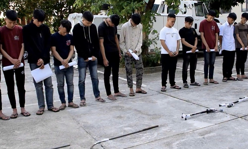 Muốn nổi tiếng trên TikTok, nhóm thanh thiếu niên mang hung khí đi đánh nhau - ảnh 1