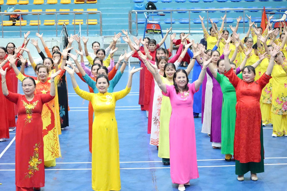 Mỗi khu dân cư ở Quảng Ngãi phấn đấu có một câu lạc bộ thể thao - ảnh 3