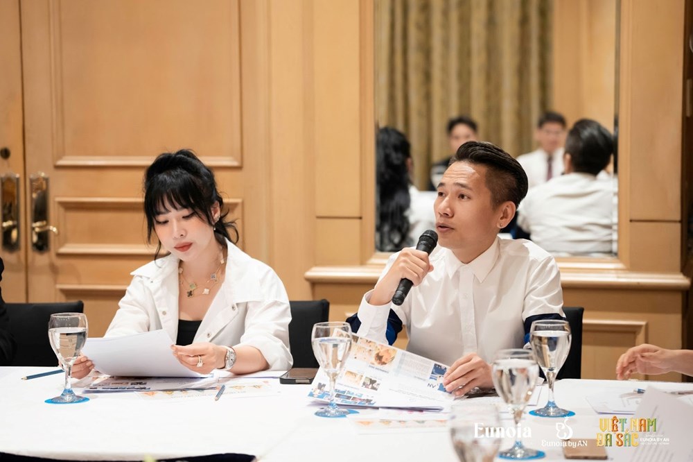 Việt Nam đa sắc tại Tuần lễ thời trang Bắc Kinh - ảnh 5