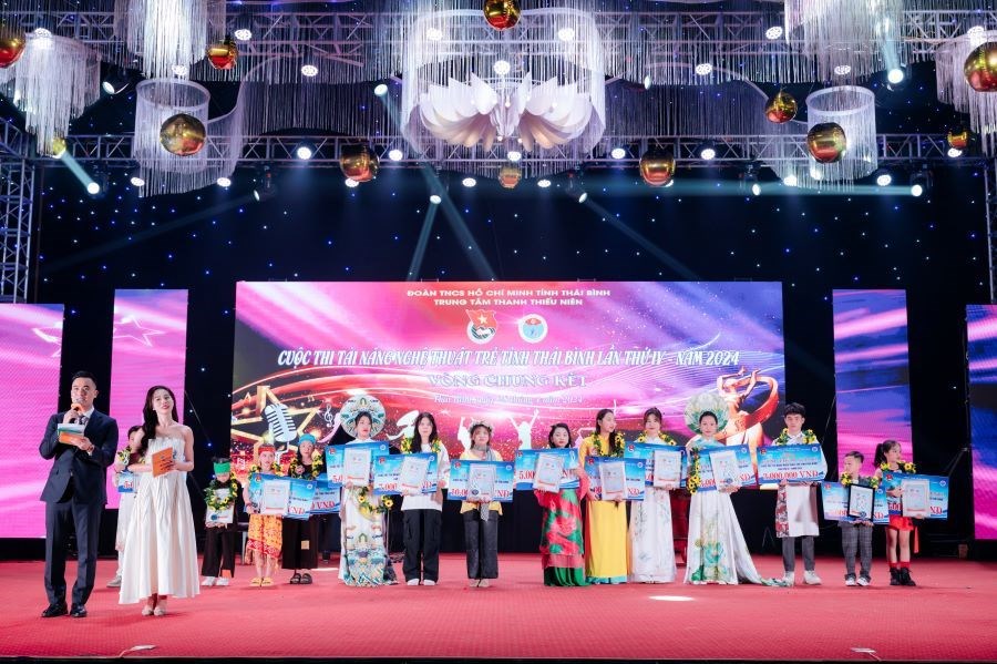 Chắp cánh ước mơ cho những tài năng nghệ thuật - ảnh 2