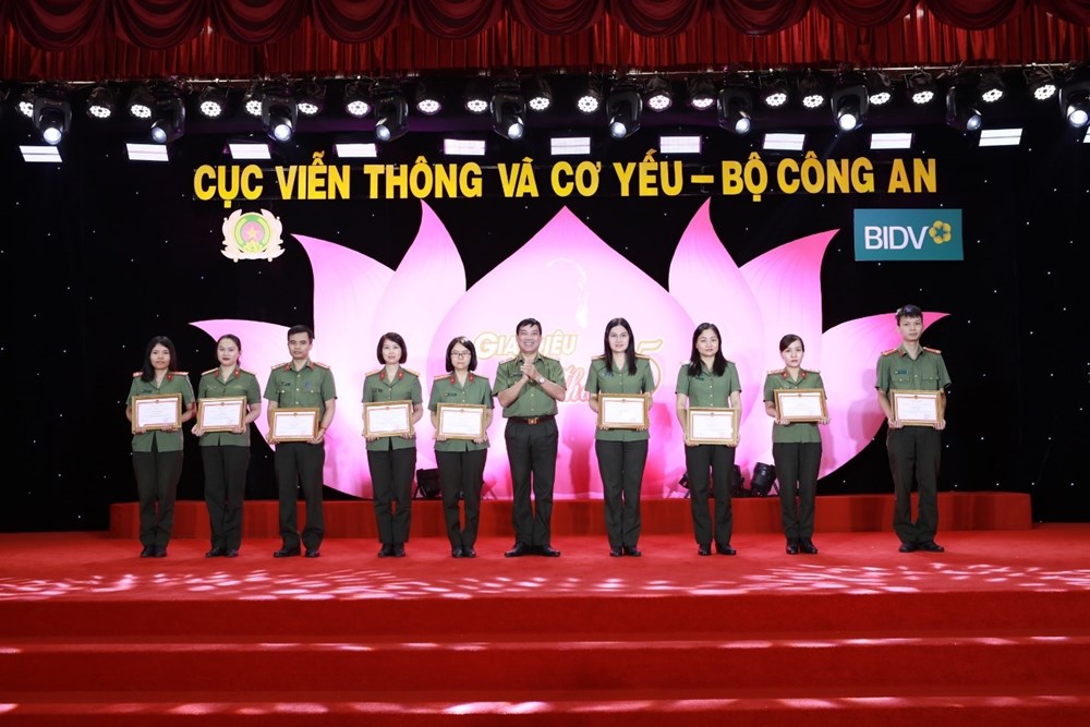 Xúc động, tự hào với “Giai điệu tháng 5” - ảnh 5