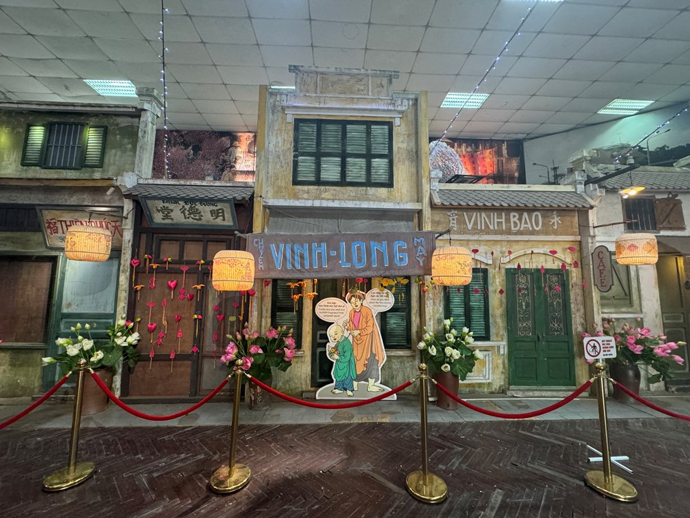 Trải nghiệm ngày Tết kỳ lạ nhất của người Việt tại Hoàng thành - ảnh 3