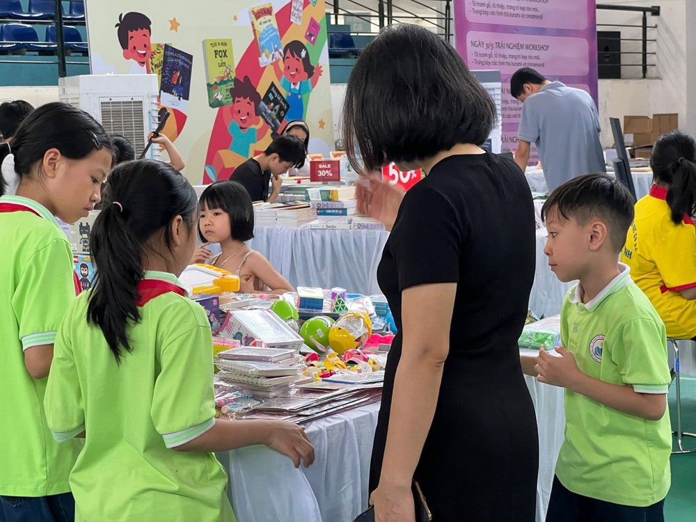 Sôi động Ngày hội Thế giới tuổi thơ - ảnh 8