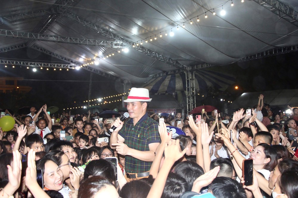 Sôi động Ngày hội Thế giới tuổi thơ - ảnh 7