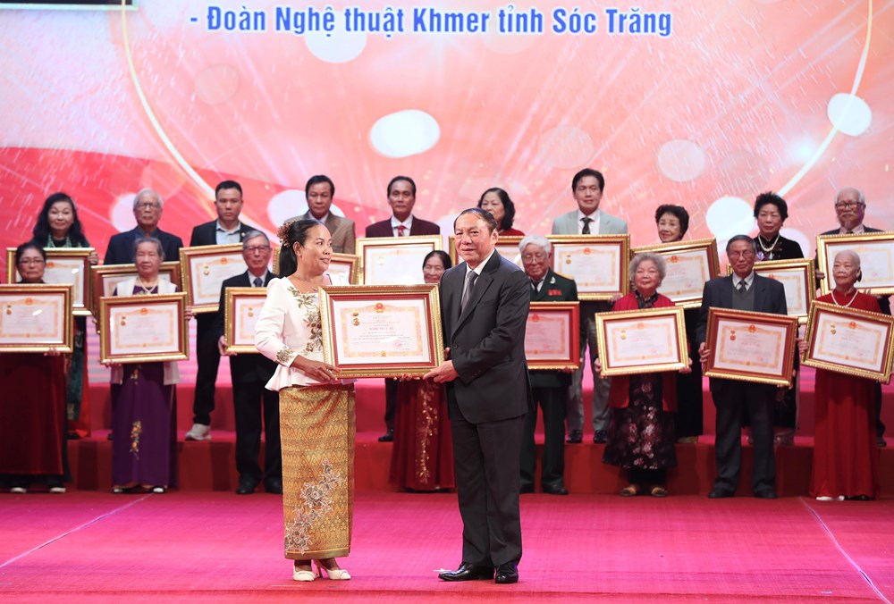 Những điểm mới tại Nghị định số 61/2024/NĐ-CP về xét tặng danh hiệu NSND, NSƯT - ảnh 3