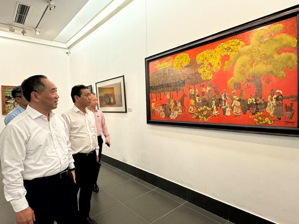 Khai mạc Triển lãm "Cảm xúc tháng 6" - ảnh 2