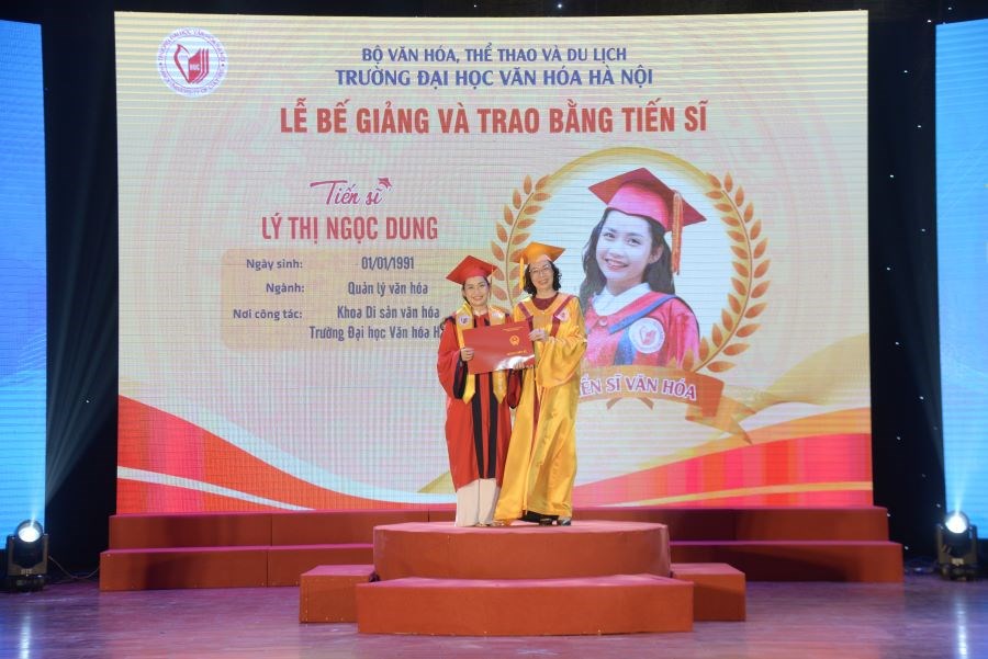 Trao bằng tốt nghiệp cho gần 1200 Cử nhân, Thạc sĩ và Tiến sĩ - ảnh 6