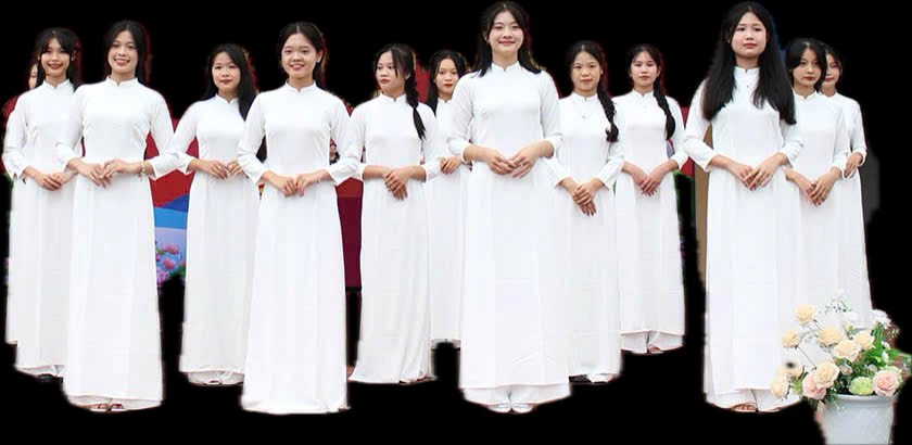 “Nếp áo thanh xuân” mang niềm vui đến với giáo viên và nữ sinh Trường THPT Tân Sơn - ảnh 5