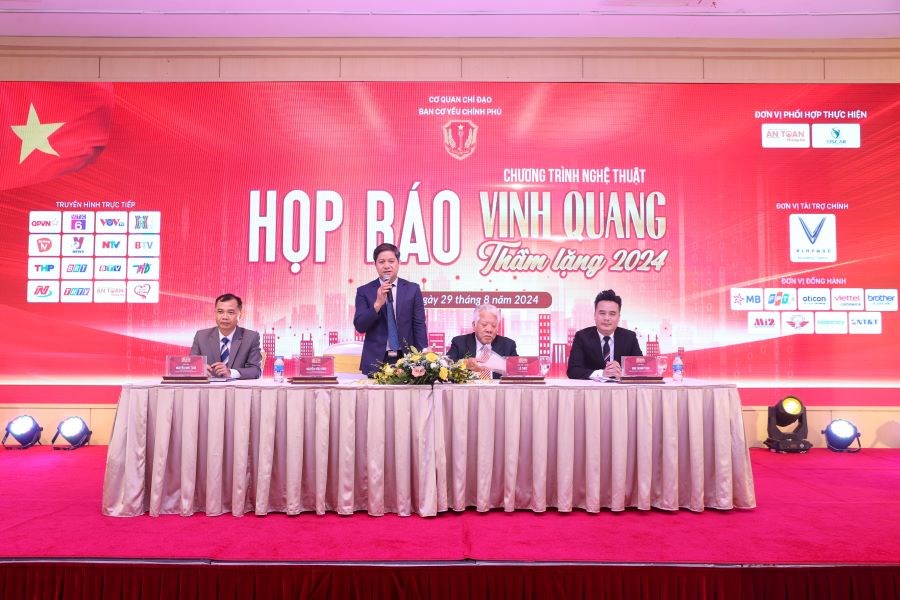 Dàn nghệ sĩ nổi tiếng hội tụ tại đêm nghệ thuật “Vinh quang thầm lặng 2024” - ảnh 1