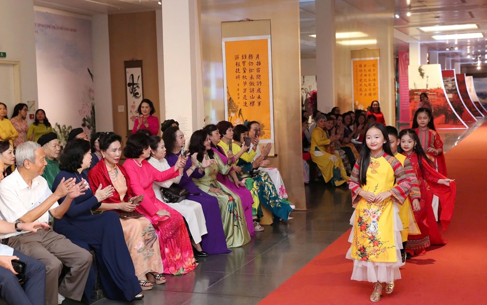 Quyến rũ Sen thu Hà Nội - ảnh 6