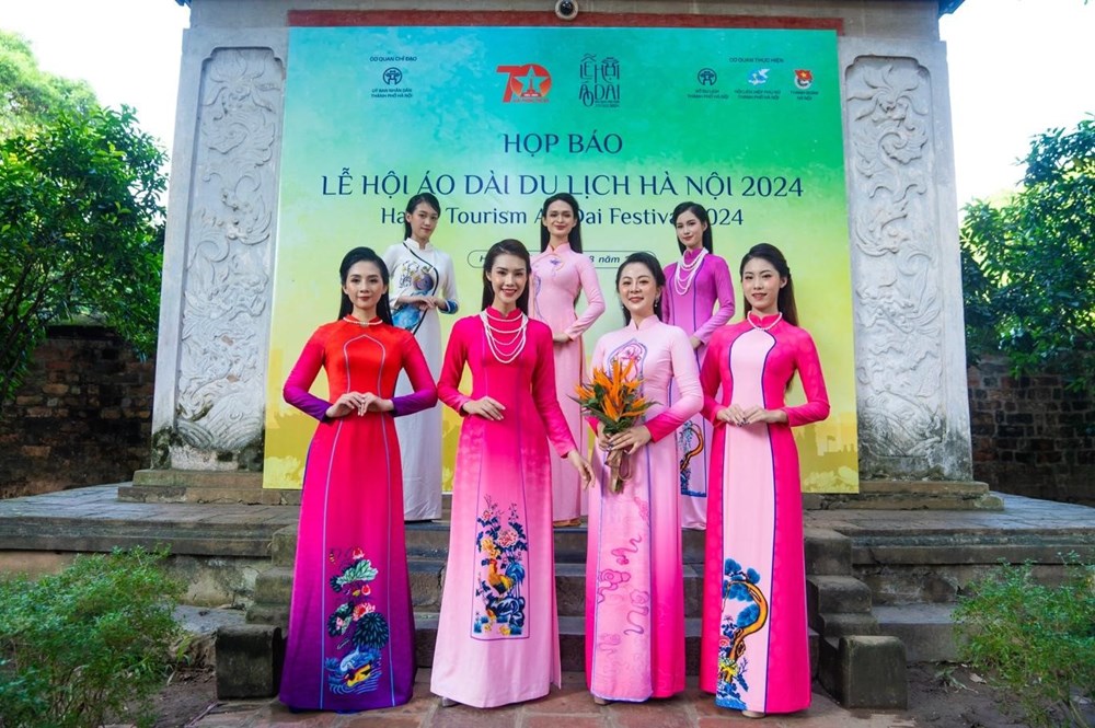 Hoa khôi VTV Cup 2024 lan toả nét đẹp áo dài Việt Nam - ảnh 9