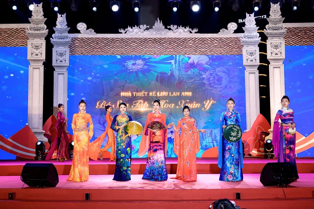 Đạo diễn Đỗ Bảo Ngọc “bật mí” ấn tượng đêm khai mạc Ngày hội văn hoá vì hòa bình - ảnh 5