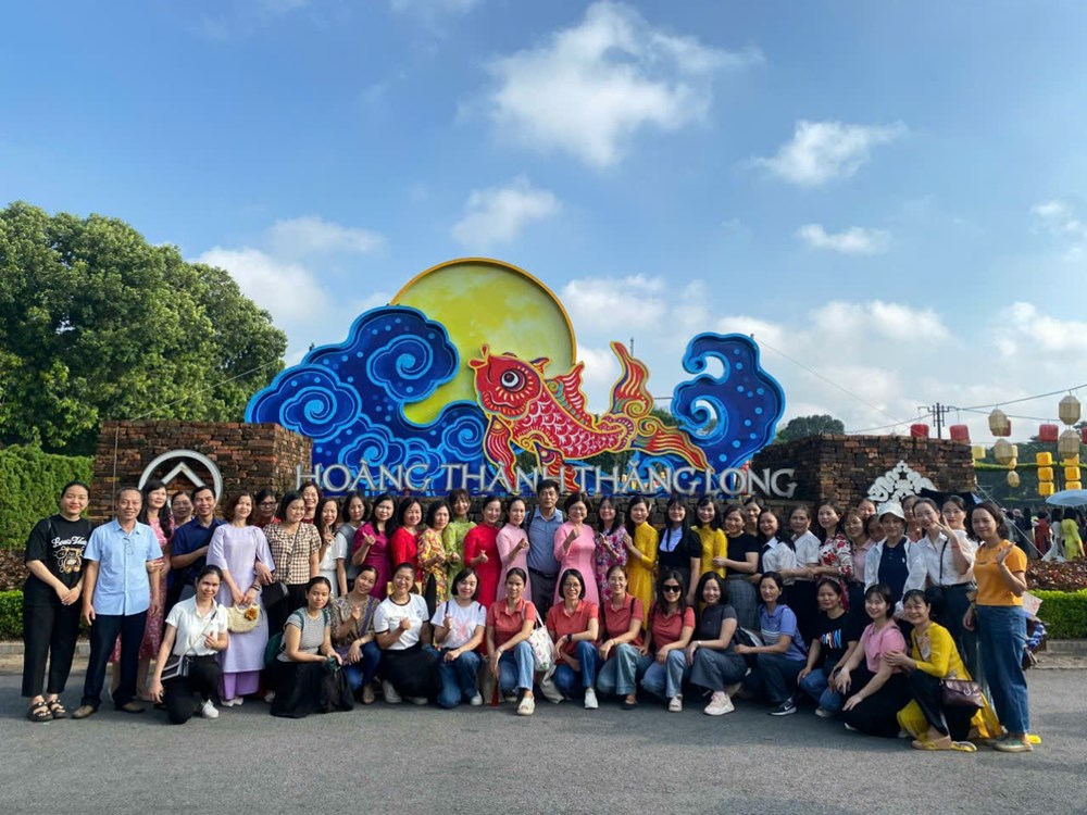 Hơn 3.000 giáo viên Hà Nội trải nghiệm tại Văn Miếu- Quốc Tử Giám và Hoàng thành Thăng Long - ảnh 3