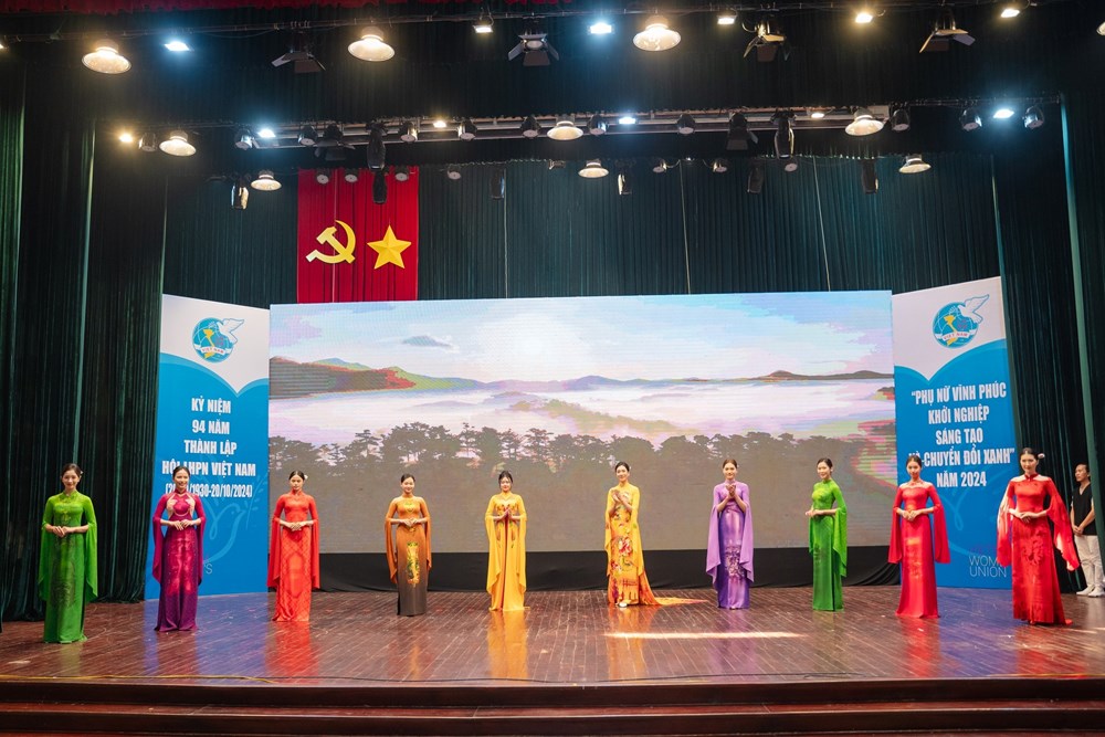 NTK Vân Anh Nguyễn với tình yêu áo dài Việt - ảnh 6