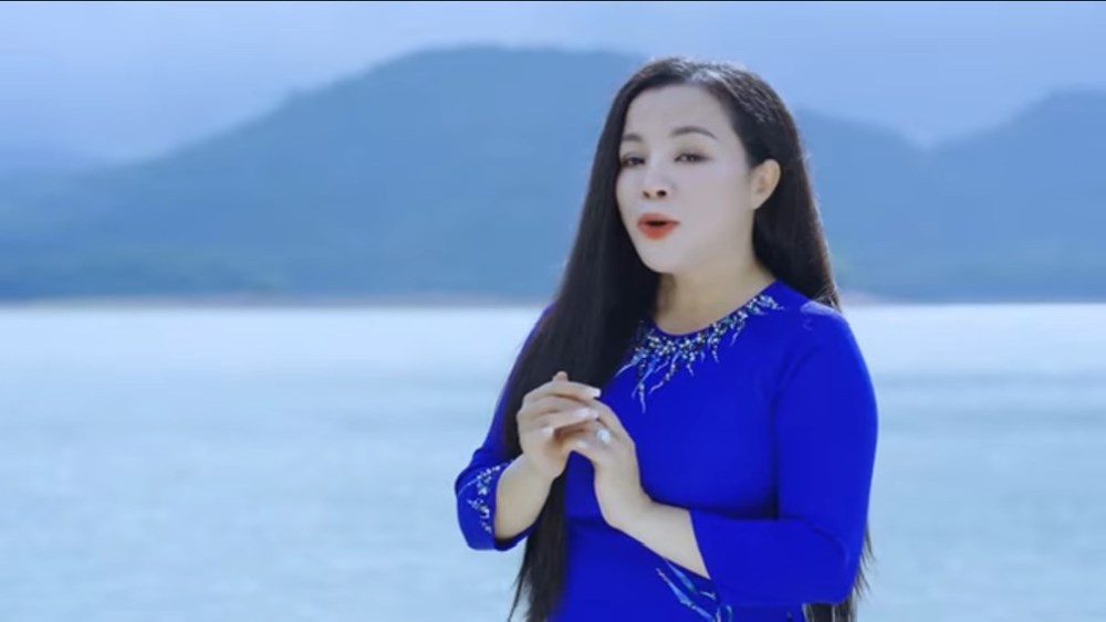 NSƯT Tố Nga hát về quê hương với ca khúc “Tình ta Hà Tĩnh” - ảnh 1