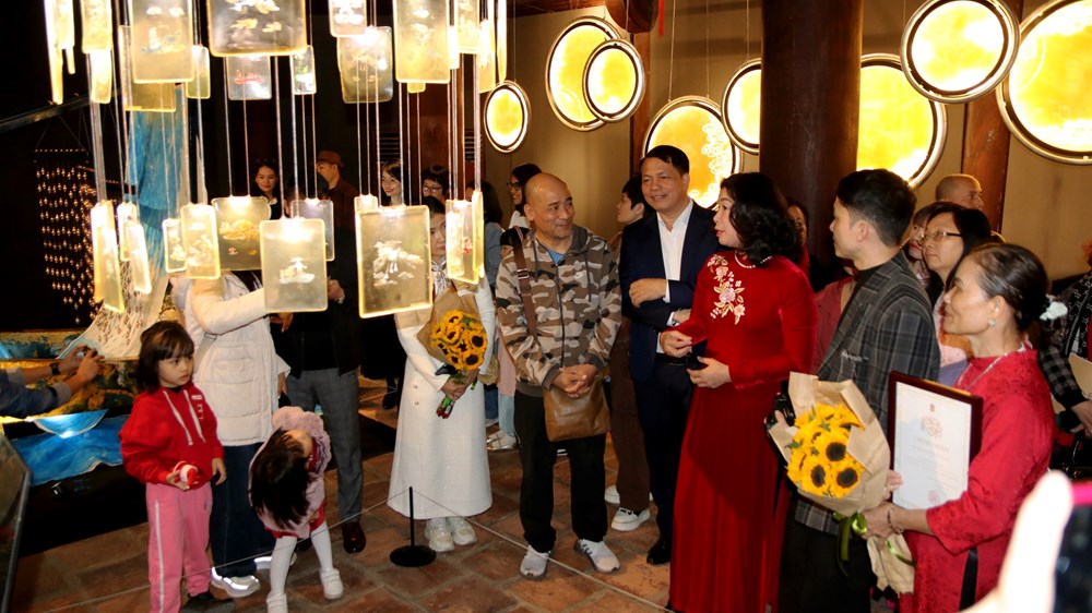 Triển lãm “Thiên Quang“: Hành trình kể chuyện di sản qua nghệ thuật đương đại - ảnh 3
