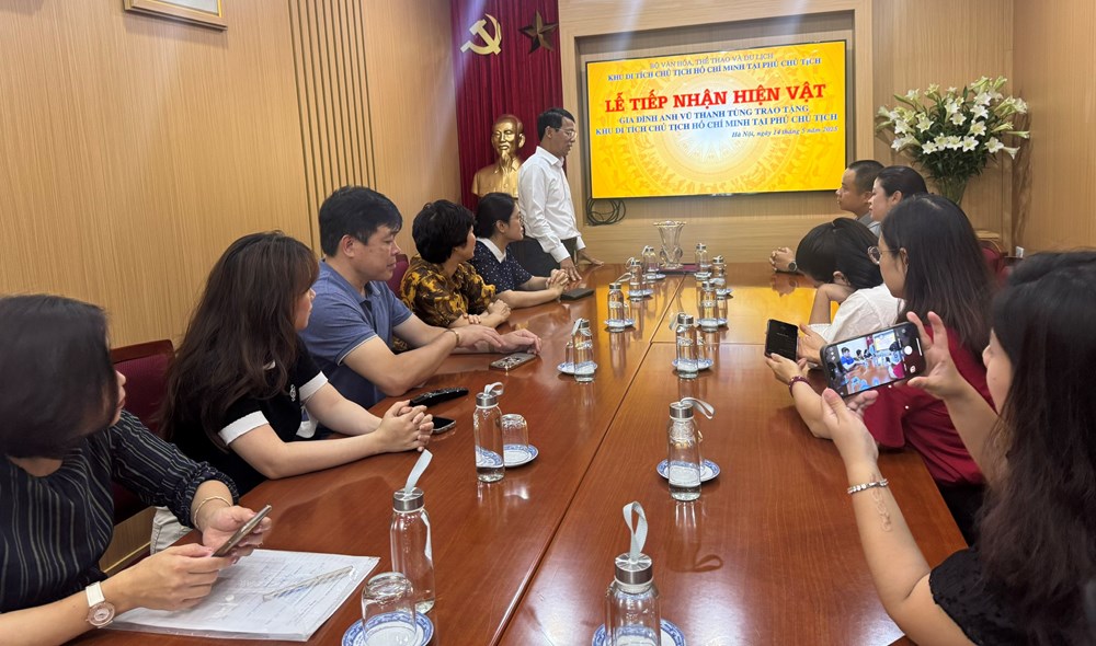 Khu Di tích Chủ tịch Hồ Chí Minh tại Phủ Chủ tịch tiếp nhận hiện vật giá trị - ảnh 3