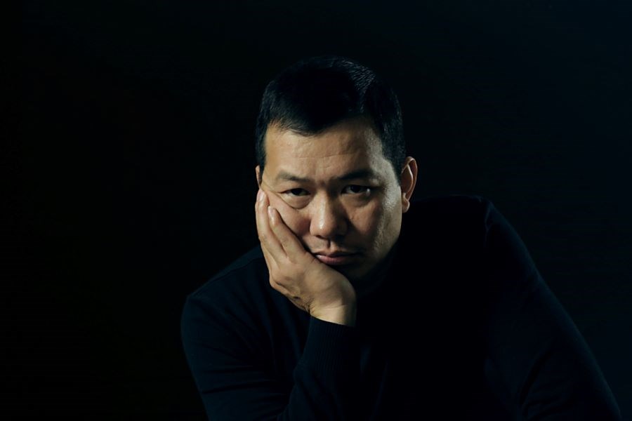 Đạo diễn Lương Đình Dũng: “Tôi đã từng hoàn toàn chạm đáy...” - ảnh 1