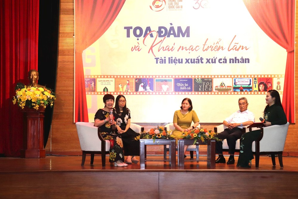 Tài liệu lưu trữ quý hiếm về những gương mặt tiêu biểu - ảnh 1