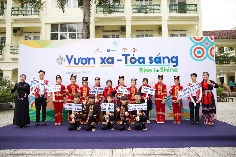 Sự kiện “Vươn xa – Tỏa sáng” truyền cảm hứng vươn lên cho phụ nữ DTTS - ảnh 1