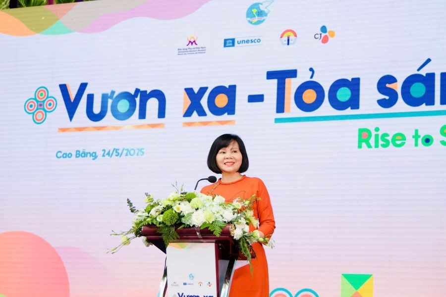 Sự kiện “Vươn xa – Tỏa sáng” truyền cảm hứng vươn lên cho phụ nữ DTTS - ảnh 6