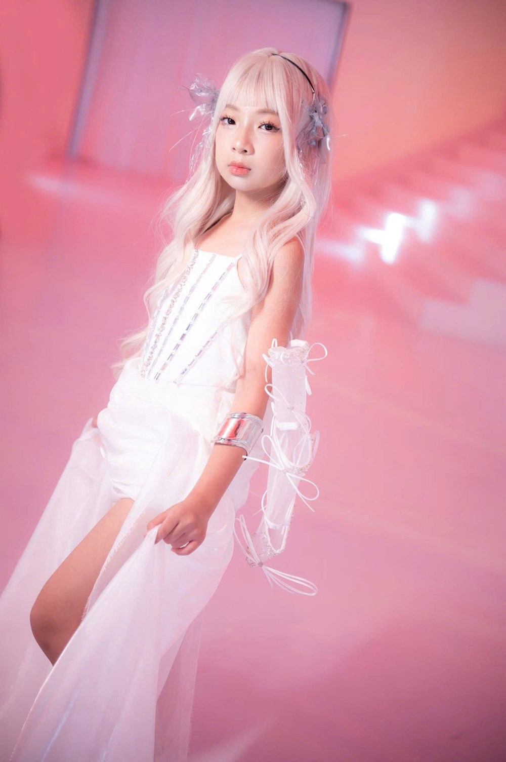 “Nàng tiên băng” và giấc mơ catwalk dưới ánh đèn White Palace - ảnh 1
