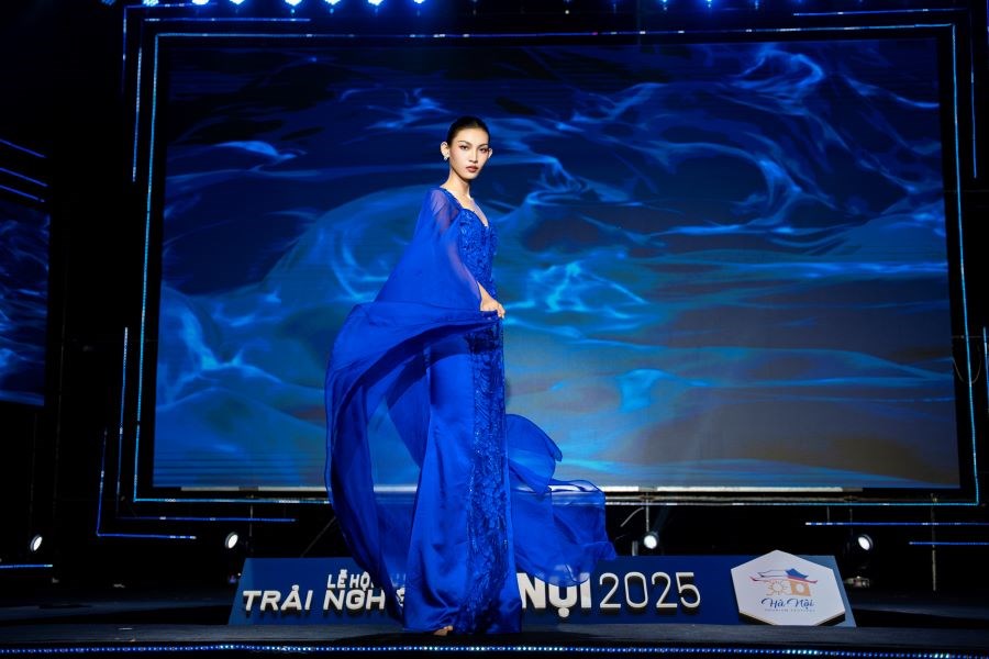 NTK Châu Loan gây ấn tượng với BST “Đại dương xanh” và “Nhật Bình” - ảnh 3