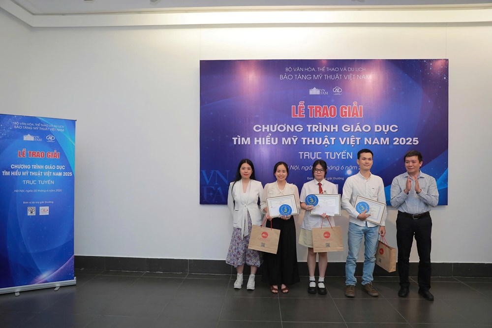 Gần 4.000 lượt dự thi “Tìm hiểu mỹ thuật Việt Nam năm 2025” - ảnh 4