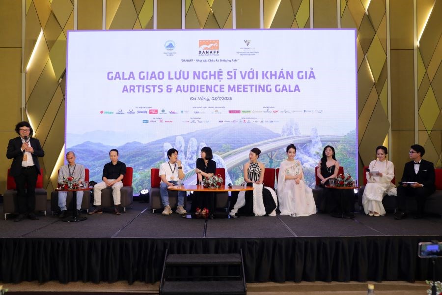 NSND Mỹ Uyên, Thanh Sơn… hào hứng với khán giả DANAFF III - ảnh 1