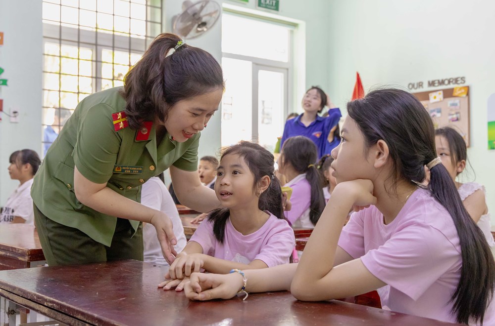 Lan tỏa chương trình “Tiếng Anh cho em – Mùa hè yêu thương” - ảnh 2