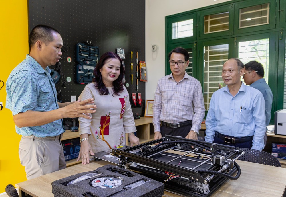 Không gian sáng chế, mở ra cánh cửa lớn cho giáo dục Quảng Trị - ảnh 2
