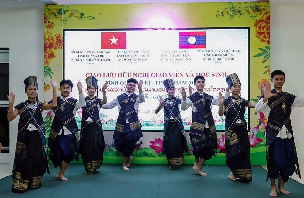 Giáo dục, văn hoá là cầu nối bền vững giữa tỉnh Quảng Trị với các tỉnh bạn Lào - ảnh 3