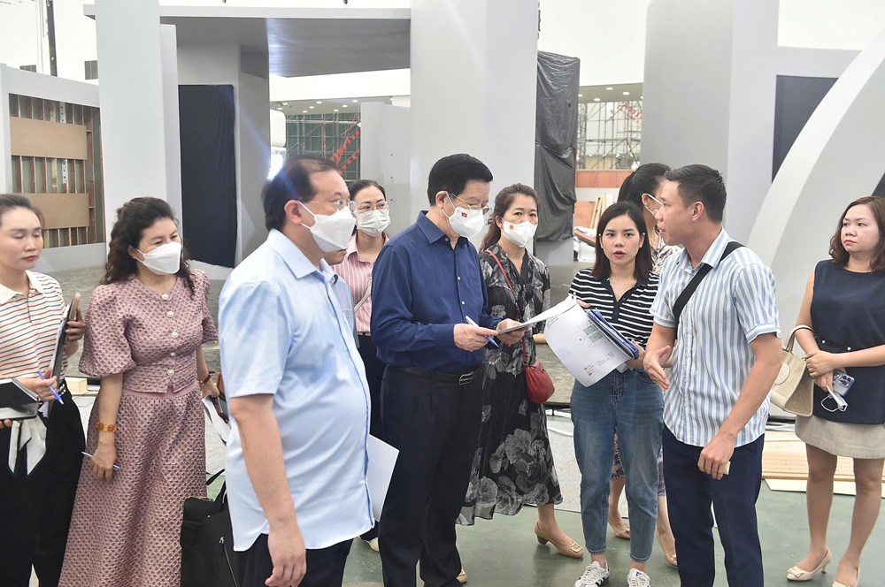 Phó Thủ tướng Mai Văn Chính “chấm điểm” tiến độ thi công các đơn vị tham gia Triển lãm Thành tựu đất nước - ảnh 4