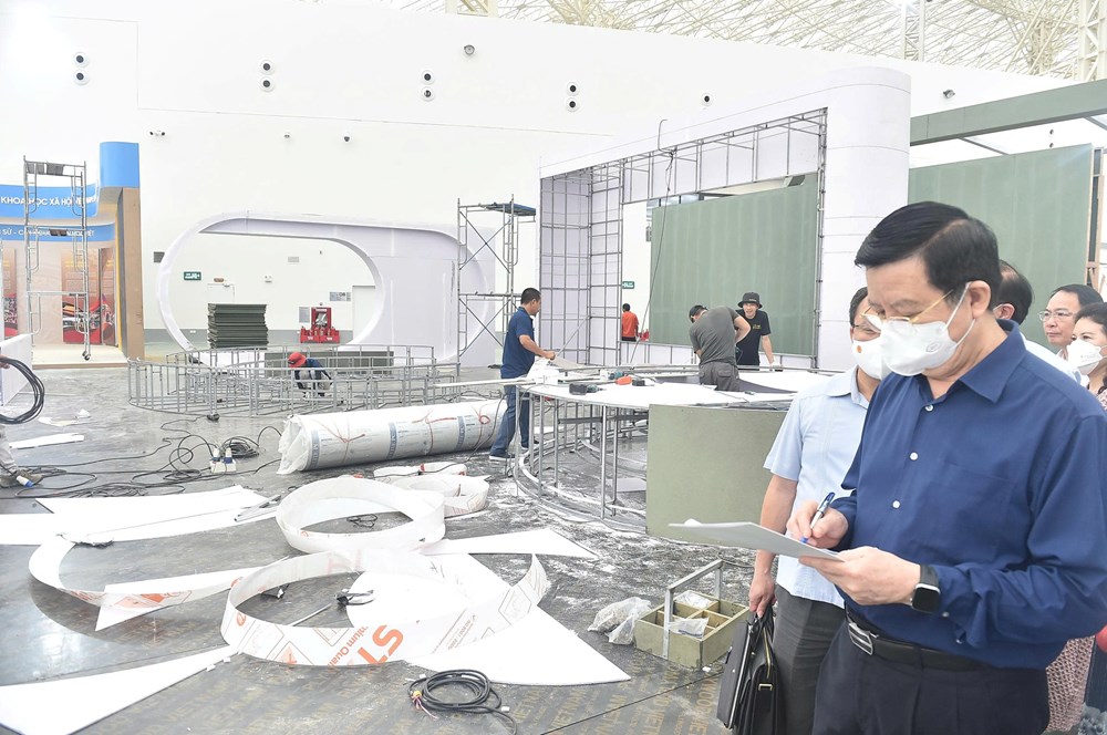 Phó Thủ tướng Mai Văn Chính “chấm điểm” tiến độ thi công các đơn vị tham gia Triển lãm Thành tựu đất nước - ảnh 3