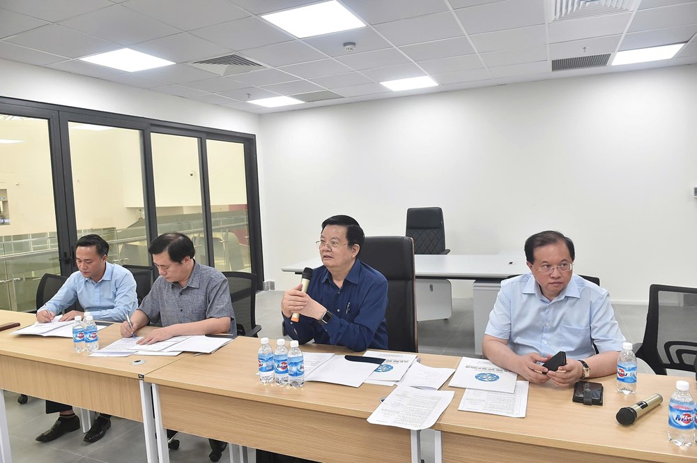 Phó Thủ tướng Mai Văn Chính “chấm điểm” tiến độ thi công các đơn vị tham gia Triển lãm Thành tựu đất nước - ảnh 1