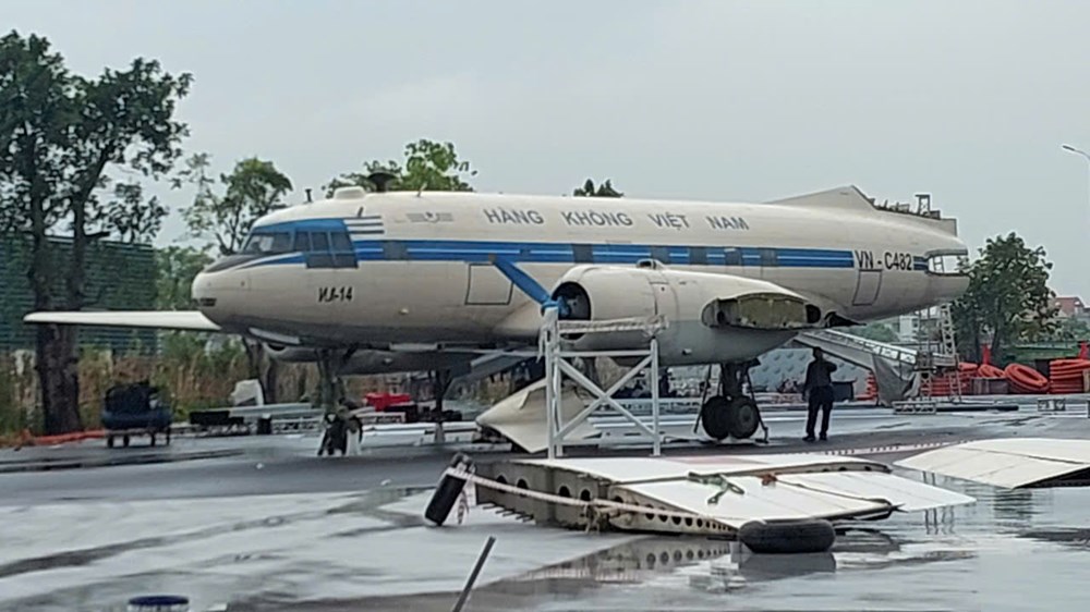 Phó Thủ tướng kiểm tra tiến độ thi công tại Triển lãm Thành tựu đất nước  - ảnh 11