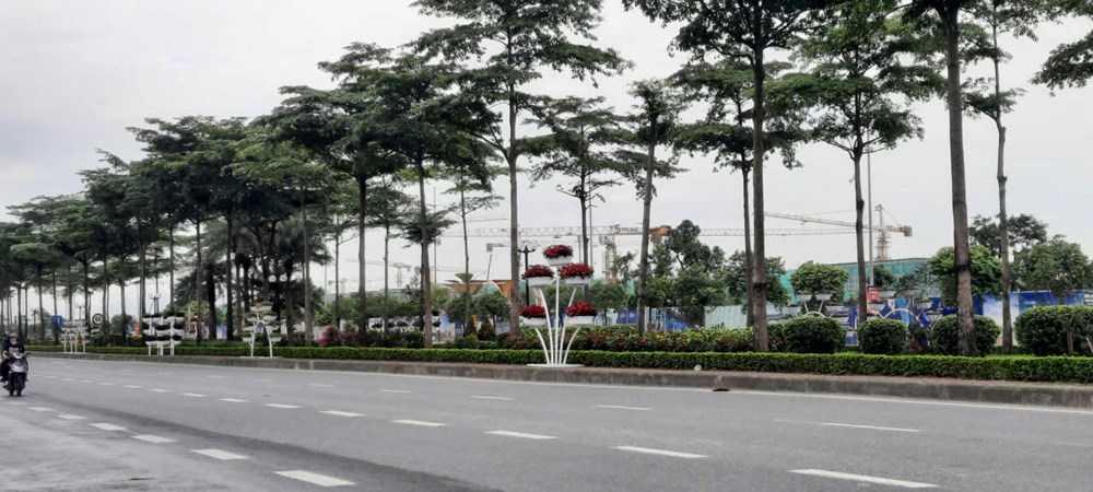 Nhiều tuyến đường dẫn vào Triển lãm Thành tựu đất nước rực rỡ cờ hoa, pano  - ảnh 13