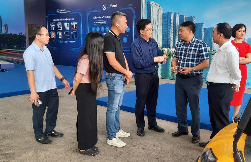 Phó Thủ tướng Mai Văn Chính kiểm tra các hạng mục tại Triển lãm Thành tựu đất nước - ảnh 5