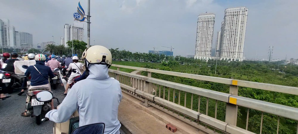 Cầu Nhật Tân ùn tắc “kỷ lục” - ảnh 2