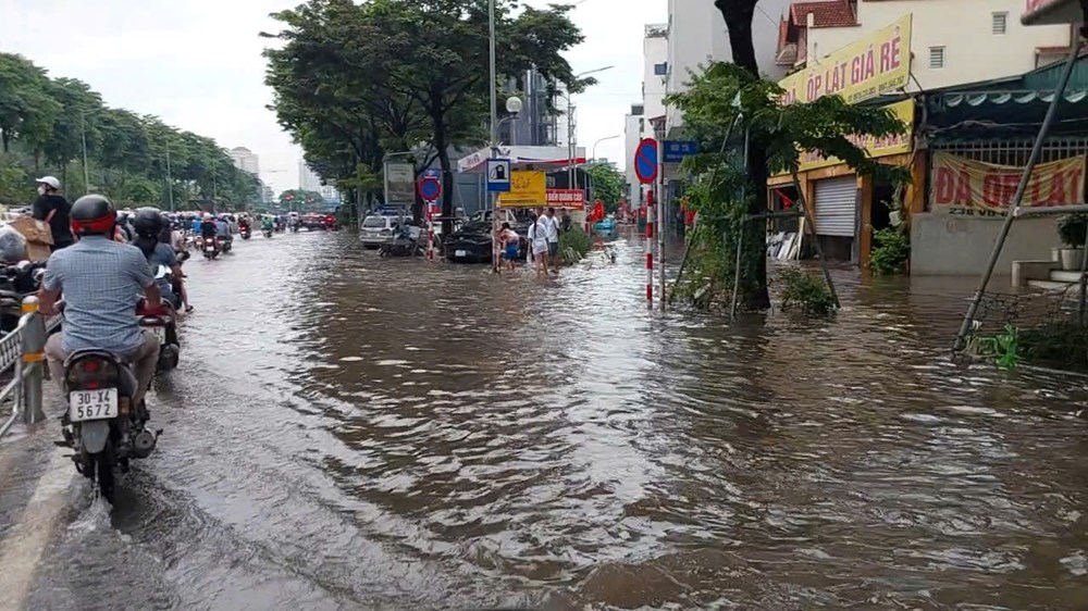 Cầu Nhật Tân ùn tắc “kỷ lục” - ảnh 3