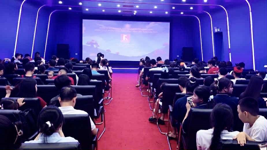 Phim hoạt hình về lịch sử tạo ấn tượng cho khán giả nhỏ tuổi tại Triển lãm Thành tựu đất nước - ảnh 1